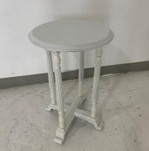 SIDE TABLE-White Round Top w/4 Fluted Legs & Stretcher