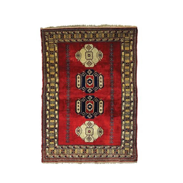 RUG-6X8-RED CTR W/ BLUE SHIELD