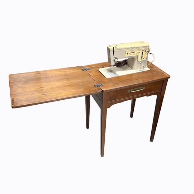 SEWING MACHINE-Vintage Table w/Beige Singer Sewing Machine