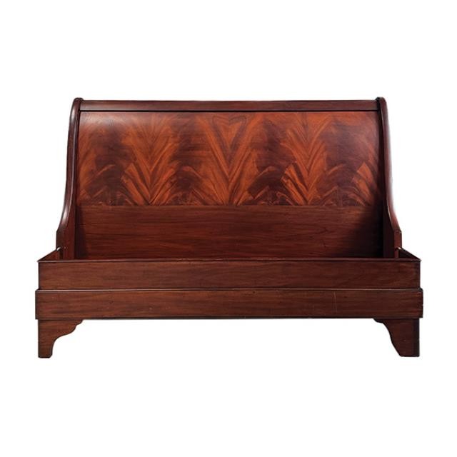 HEADBOARD|FOOTBOARD-Queen Traditional Walnut Sleigh Bed